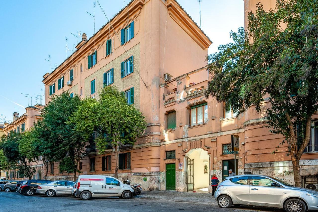 Vatican Caracciolo Rome Exterior photo